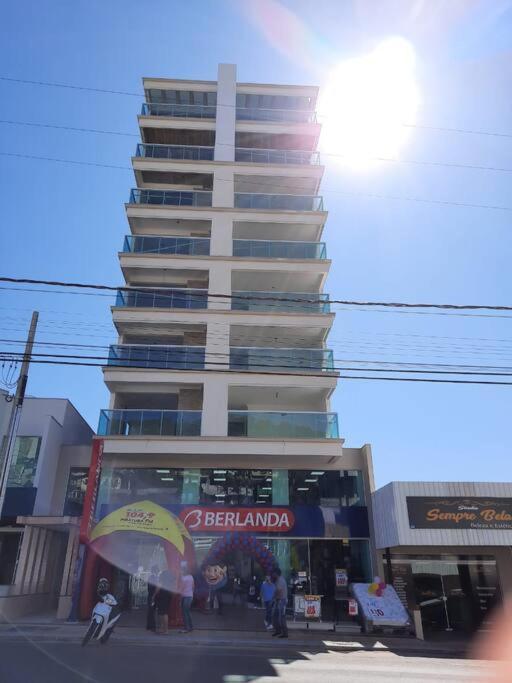 Lindo Apto Novo Na Avenida, Climatizado E Aconchegante Piratuba Bagian luar foto